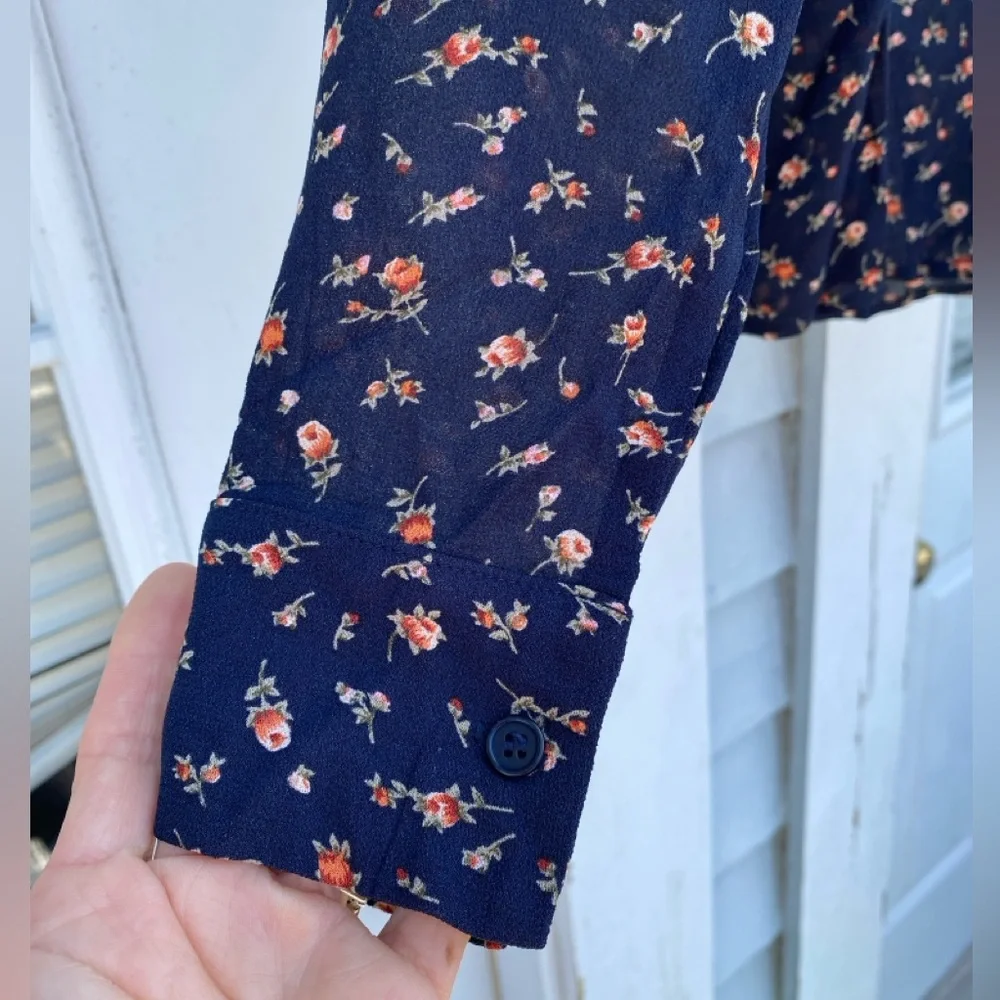 Reformation Blue Floral Print Button Down Long Sleeve Chiffon Shirt, Size XS - Picture 8 of 13